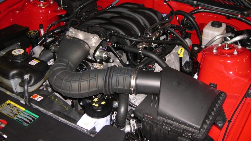 ford-4.6l-engines:-what’s-the-difference-between-2v-vs-3v,-and-which-is-better?