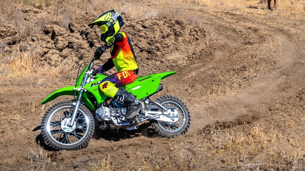 how-fast-is-the-kawasaki-klx110?-a-look-at-its-top-speed-&-acceleration-times