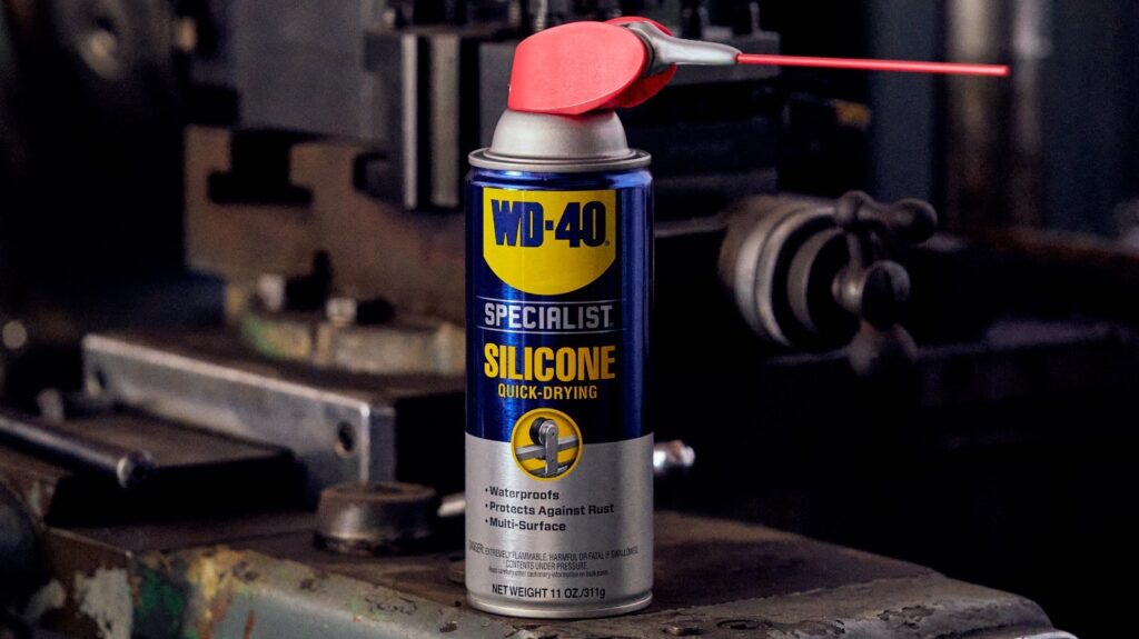 6-handy-ways-to-use-silicone-spray-for-your-car