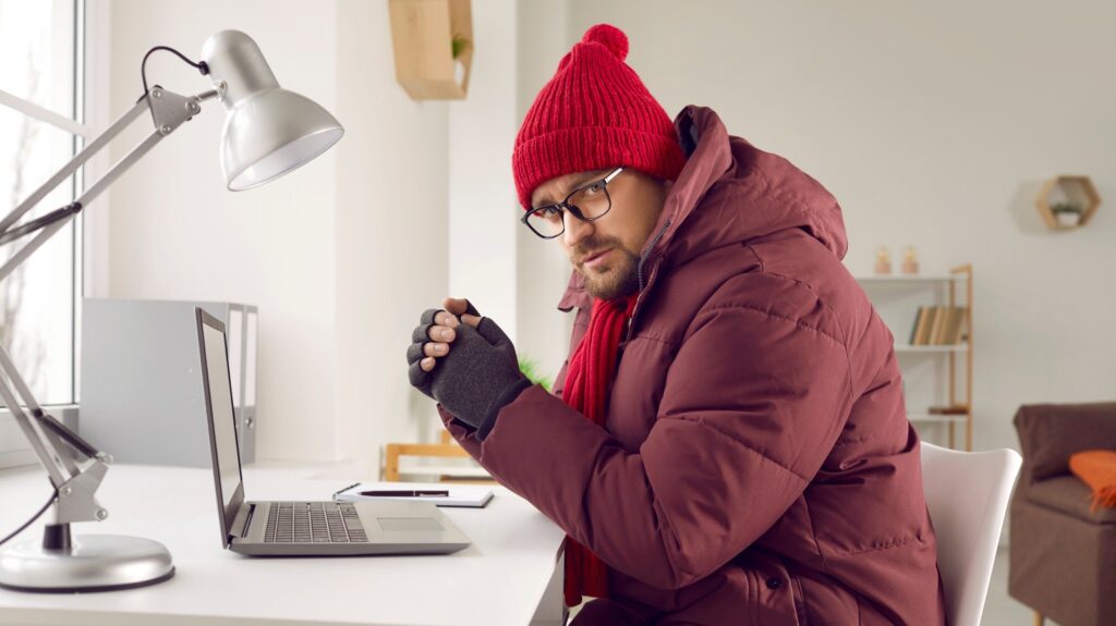 6-heated-gadgets-that-will-keep-you-warm-in-a-freezing-office