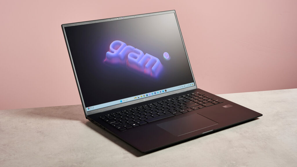 lg-gram-17-(2024)-review:-a-large,-light-laptop-hamstrung-by-lots-of-noise-and-heat