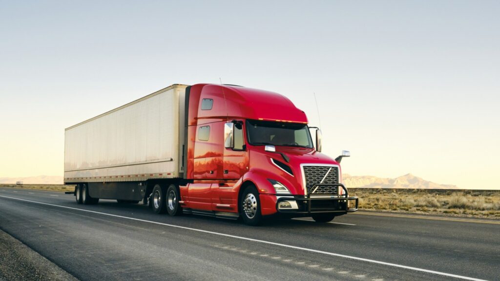 what-are-the-different-types-of-semi-trailers-&-how-do-they-connect-to-the-trucks?