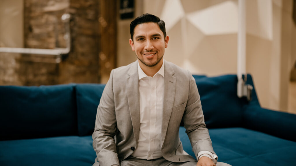 gustavo-jimenez’s-role-at-bcp:-connecting-startups-and-banking-through-partnerships